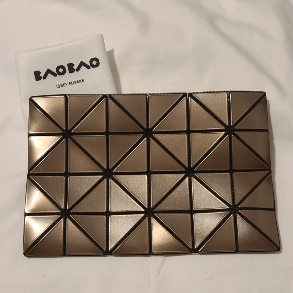 Bao Bao Issey Miyake Lucent Metallic Flat Pouch - Light Brown